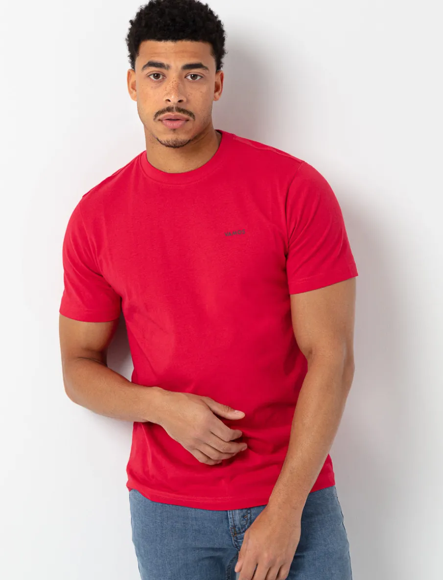Basic T-Shirt