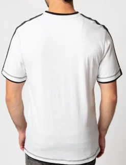 Buttoned-collar T-shirt
