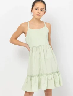 Chic Dress in Solid Crinkle Fabric