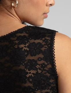 Cropped Lace Tank Top