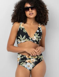 Cross-front D-cup Bikini Top
