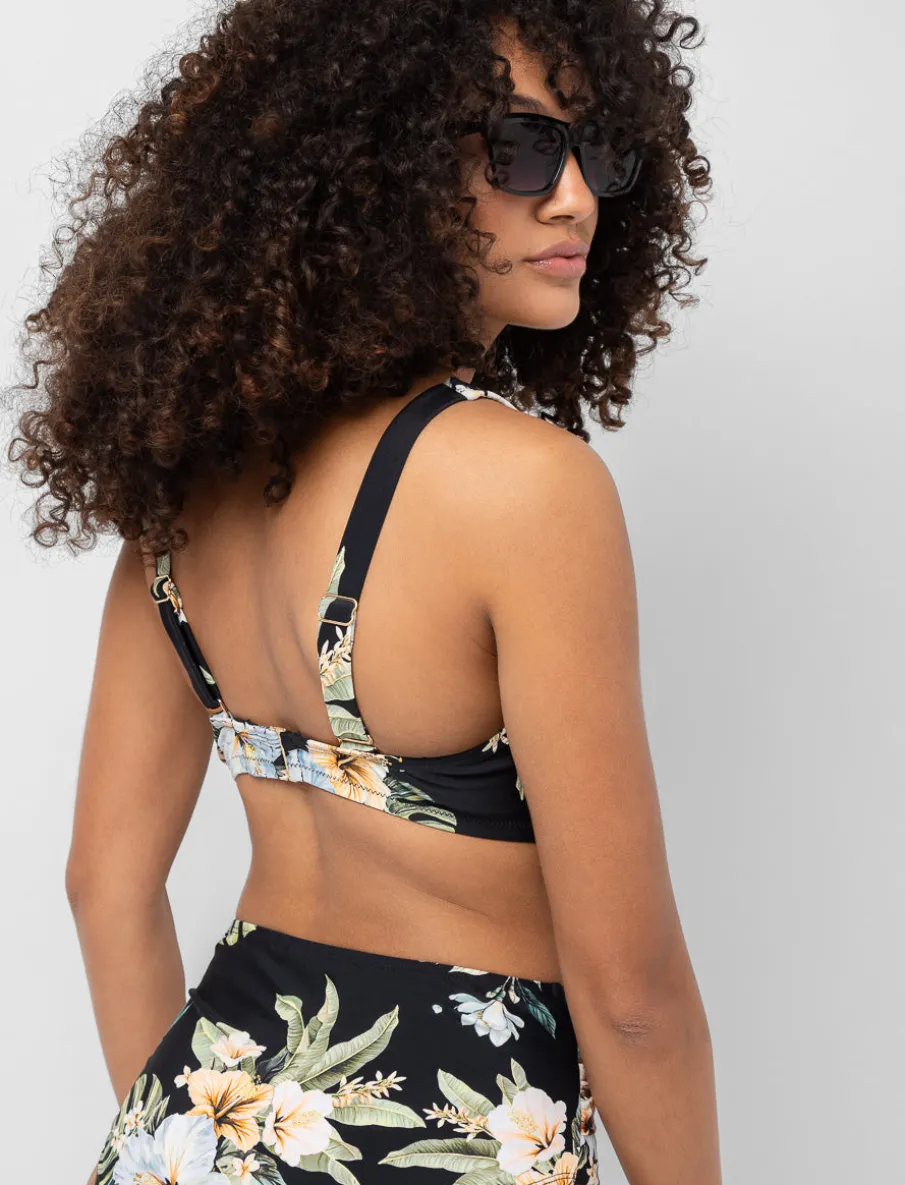 Cross-front D-cup Bikini Top