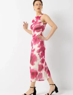 Fitted Floral Sleeveless Dress