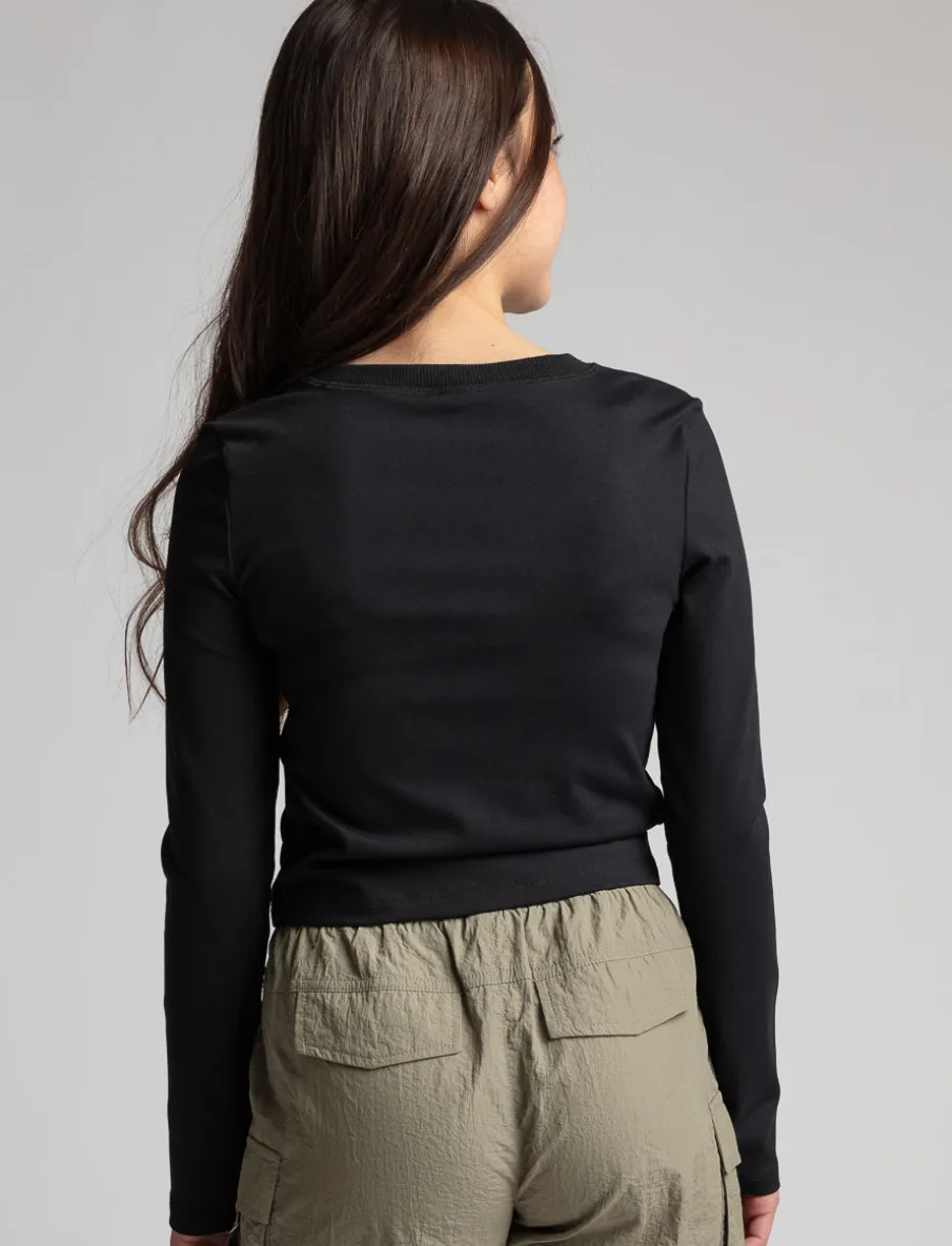 Fitted Long-sleeve T-shirt