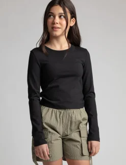 Fitted Long-sleeve T-shirt