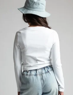 Fitted Long-sleeve T-shirt