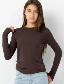 Fitted Long-sleeve T-shirt
