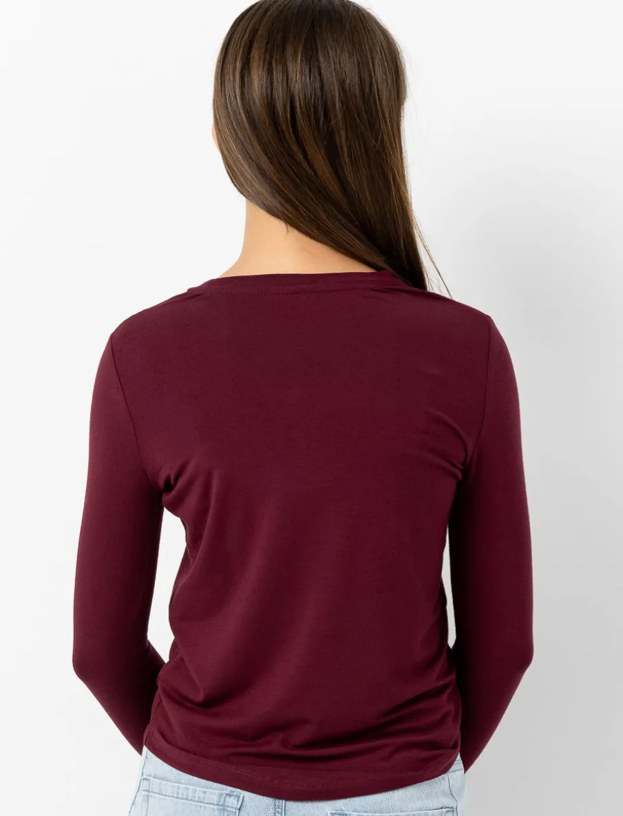Fitted Long-sleeve T-shirt