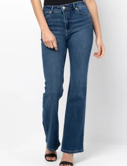 flared-leg jeans