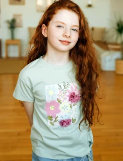 Floral T-shirt Tied at the Side