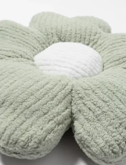 Flower-shaped Sherpa Cushion