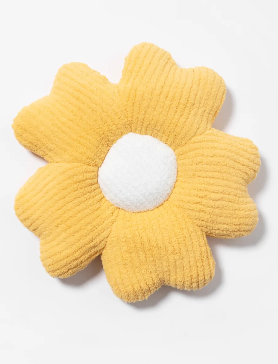 Flower-shaped Sherpa Cushion