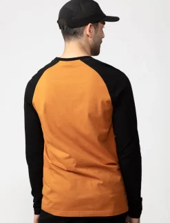 Graphic Contrasting-sleeve T-shirt