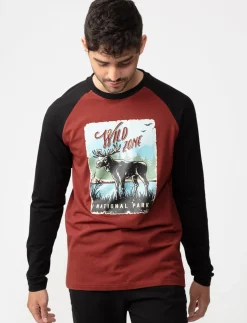 Graphic Raglan-sleeve T-shirt