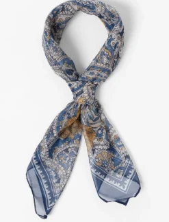 Lightweight Scarf