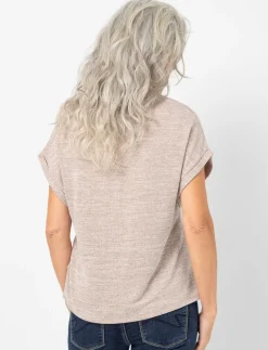 Loose-fit T-shirt with Buttons