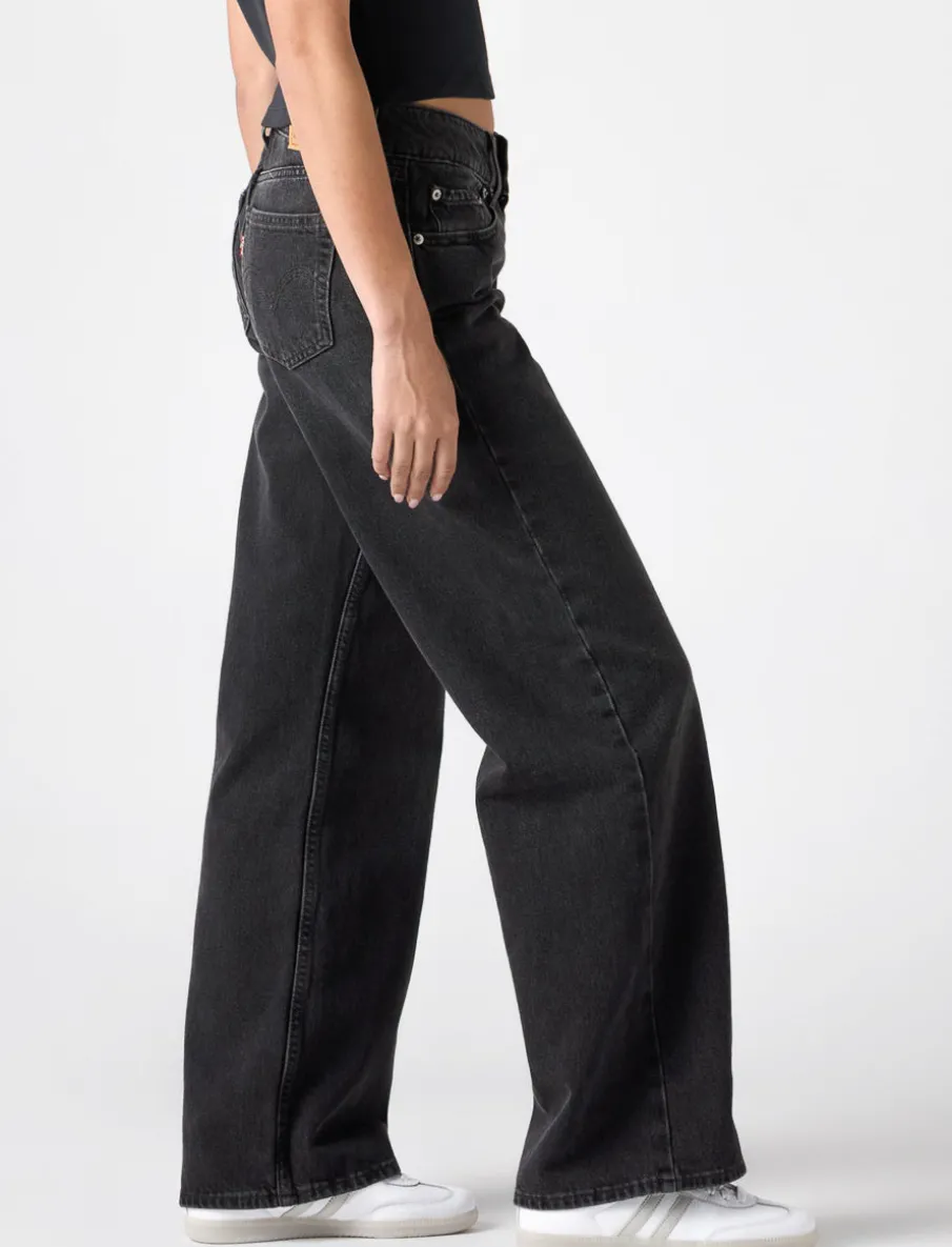 Low-rise Straight-leg Jeans