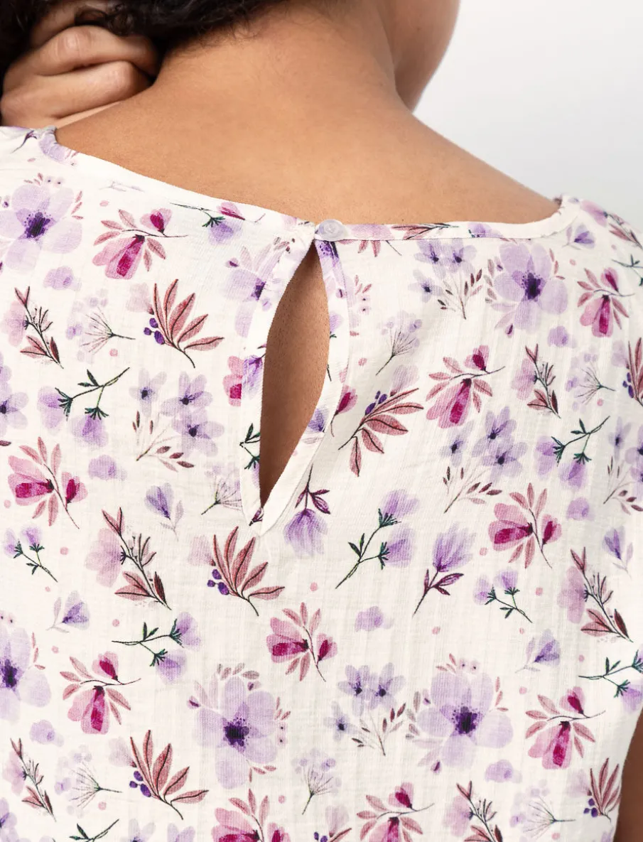 Patterned T-shirt