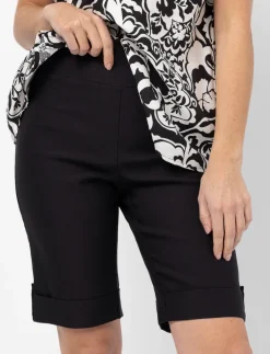 Pull-on Bermuda shorts