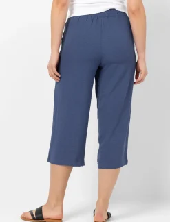 Pull-on Capri Pants