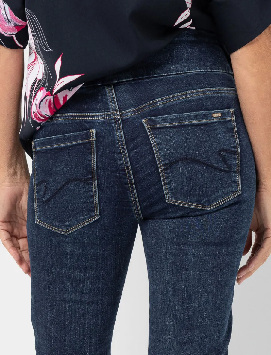 Pull-on Skinny Jeans