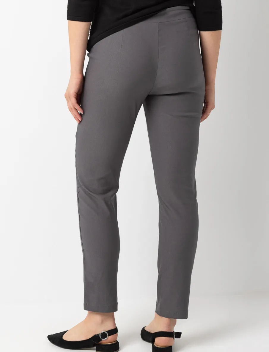 Pull-on Slim-leg Pants