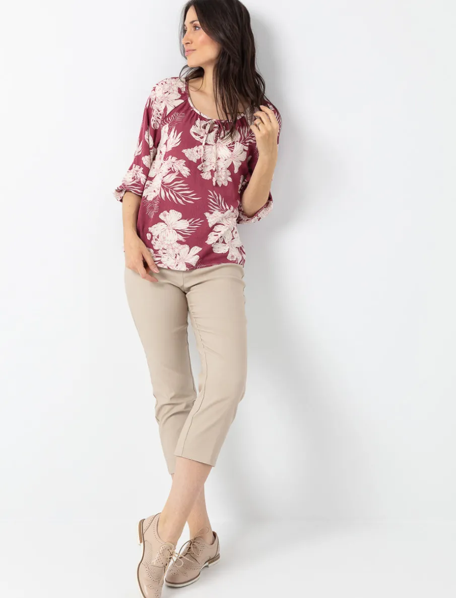Pull-on Straight-Leg Capri