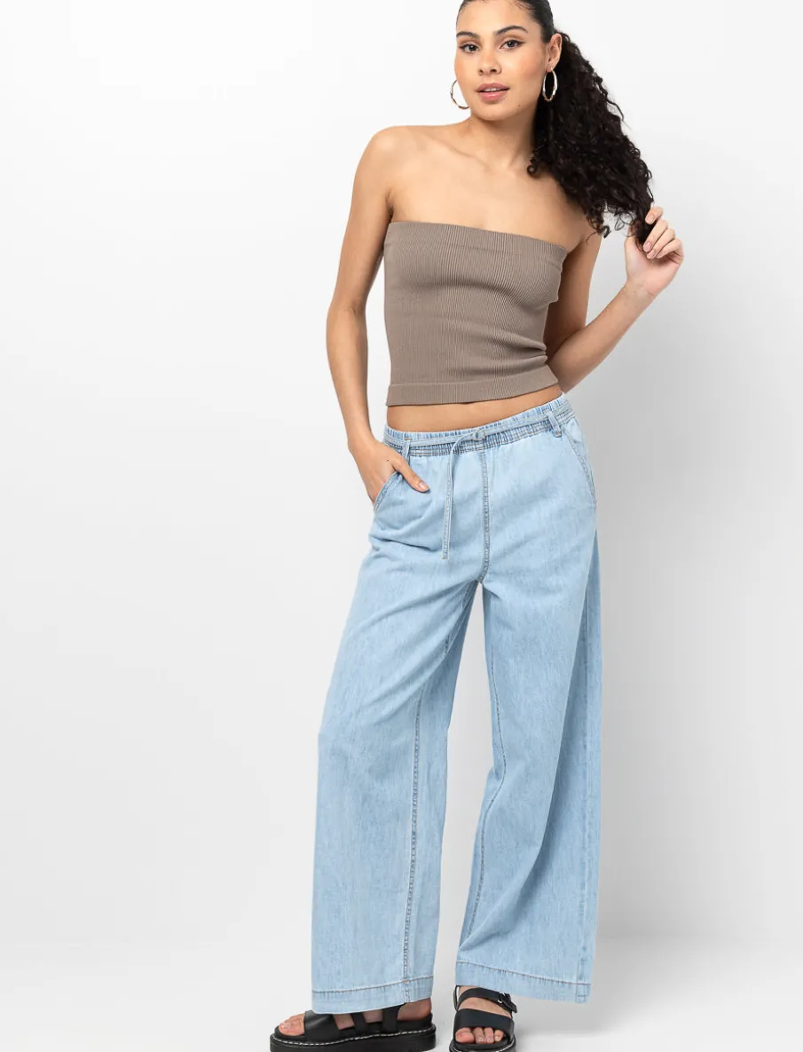 Pull-on Wide-leg Jeans