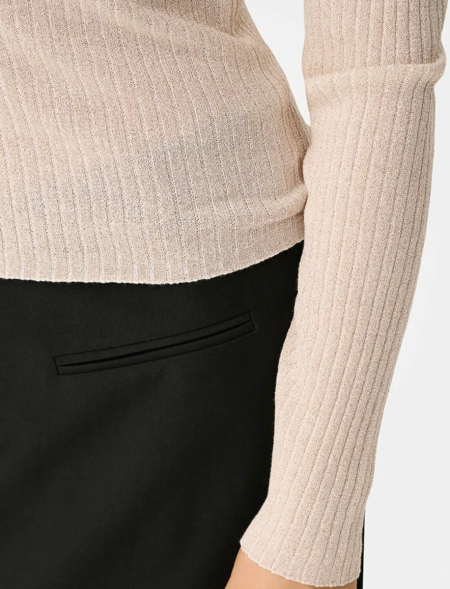 Ribbed Long-sleeve T-shirt
