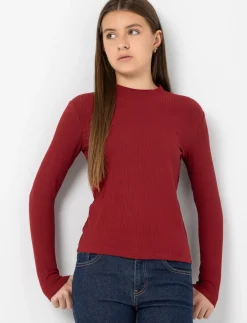 Ribbed Mock-neck T-shirt