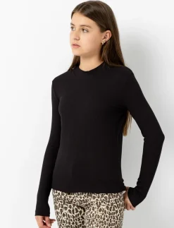 Ribbed Mock-neck T-shirt