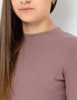 Ribbed Mock-neck T-shirt
