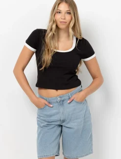 Ribbed Scoop-neck T-shirt