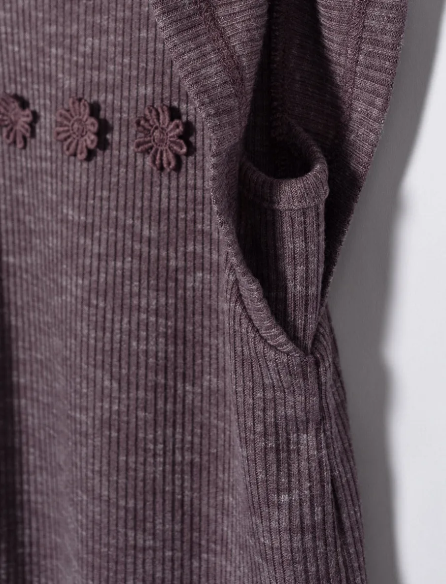 Ribbed T-shirt with Embroidered Flowers