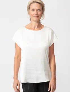 Satiny Dolman-sleeve T-shirt
