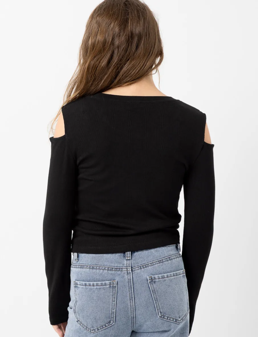 Semi-fitted T-Shirt with Open Shoulders