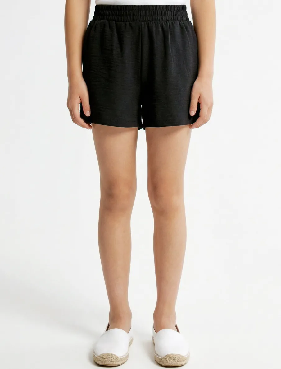 Shorts with Elastic Waistband