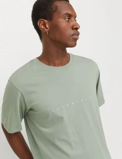 Short-sleeve Graphic T-shirt