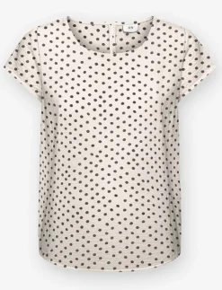 Short-sleeve Round-neckline T-shirt