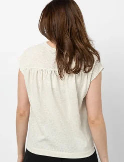 Short-sleeved T-shirt