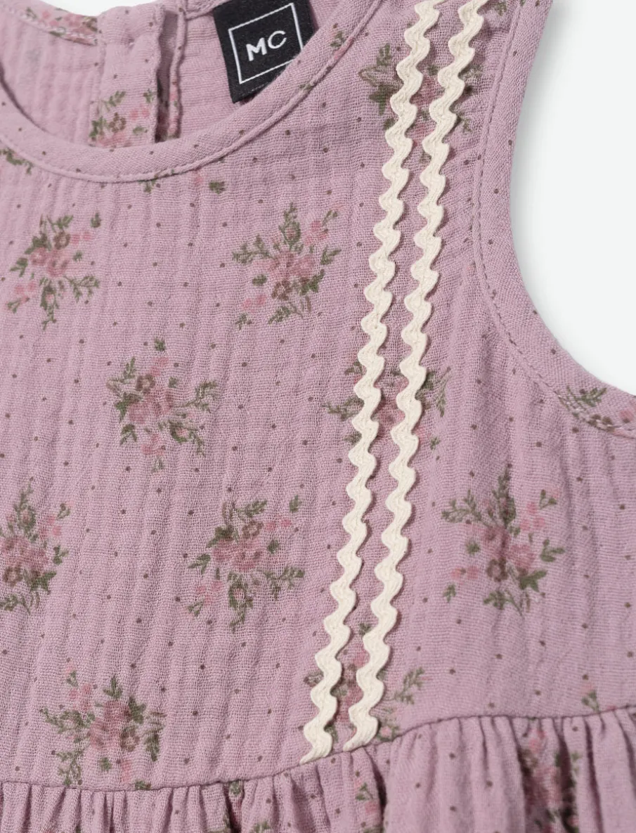 Sleeveless Round-neck Dress