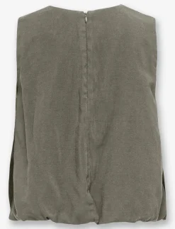 Sleeveless T-Shirt