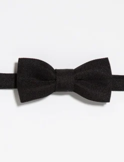 Solid Bow Tie