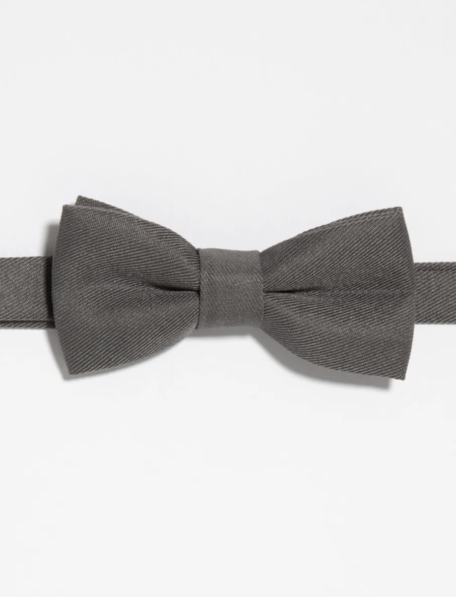 Solid Bow Tie
