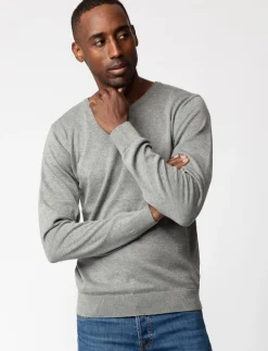 Solid Light Knit Sweater