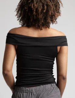 Solid Off-the-shoulder Top
