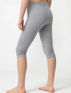 Solid Organic Cotton Capri Leggings