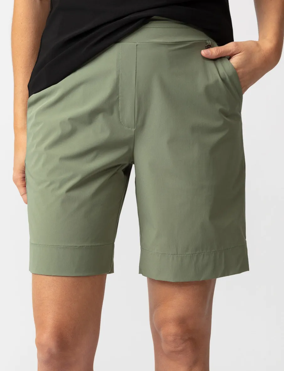 Solid Pull-on Bermudas