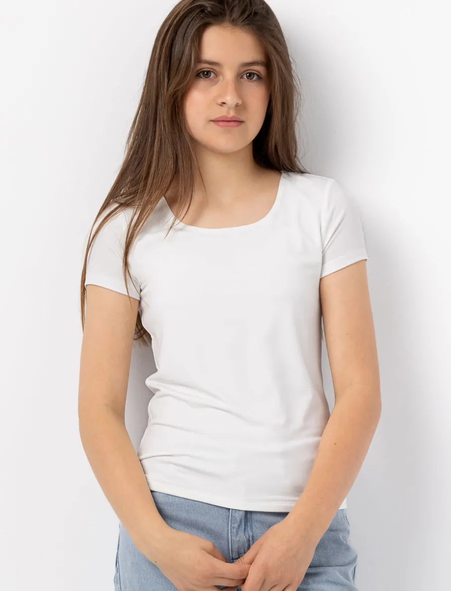 Solid Scoop Neck T-shirt