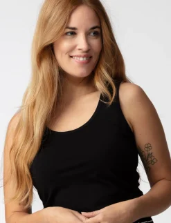Solid Scoop-neck Tank